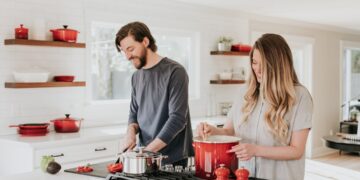 Die erste gemeinsame Wohnung: Ein Ratgeber für Organisation und Harmonie