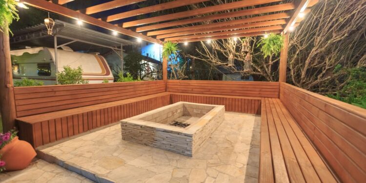 Gartenhaus mit Terrasse: Außenbereich sinnvoll erweitern